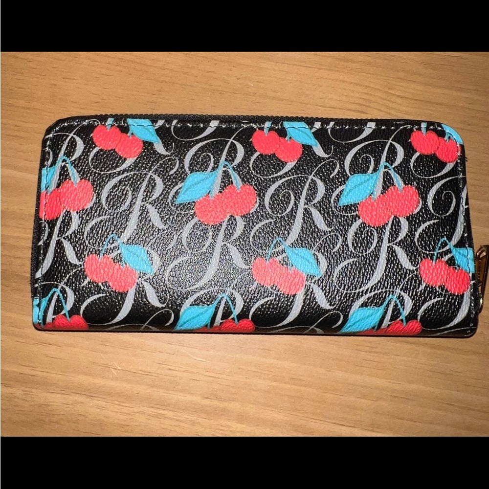Cherry Rampage Wallet - Picture 2 of 4